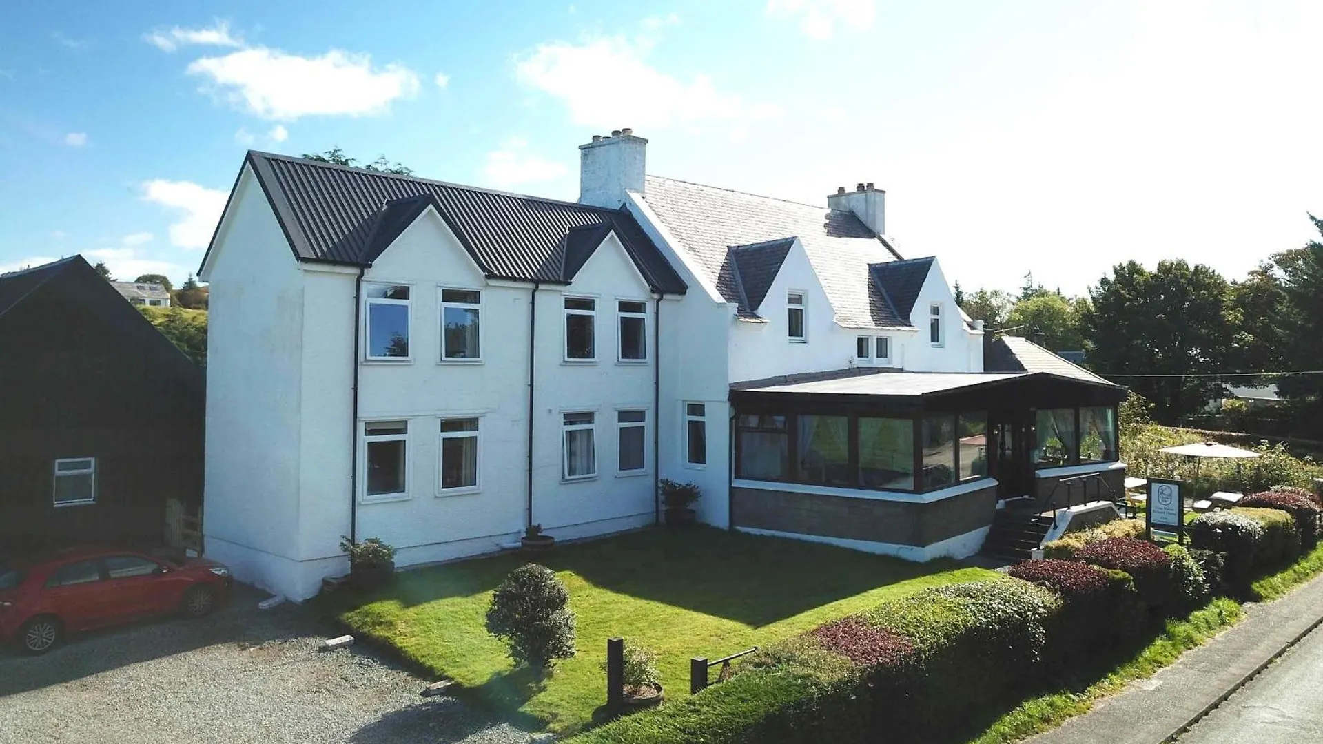 4 Romantic Hotels in Hebrides That Stand Out
